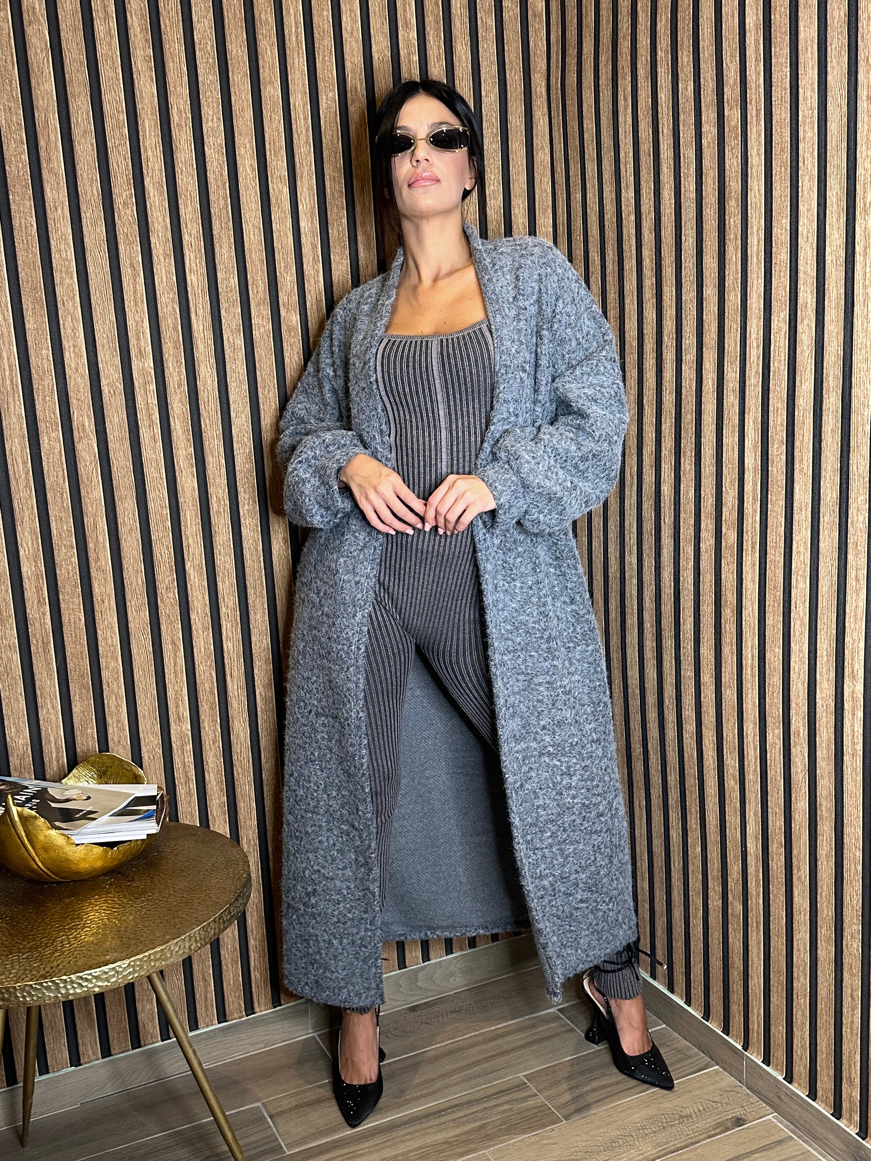Cardigan grey