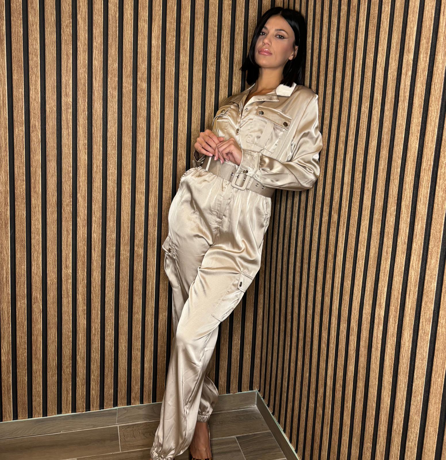 Tuta beige